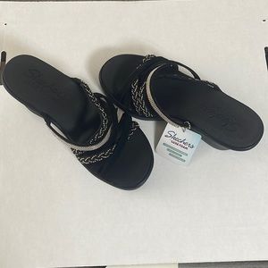 Black sketchers sandals size 7